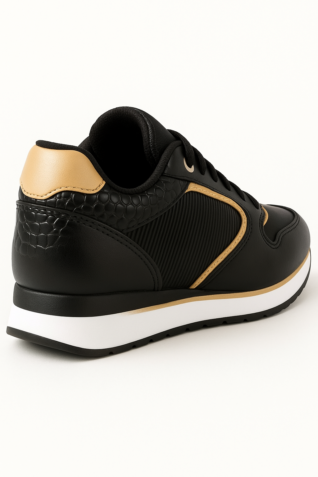 🖤 Sneakers Premium FERRO Footwear – Noir & Or 🖤 ØØ°Ø§Ø¡ FERRO الرياضي Ø§Ù„ÙØ§Ø®Ø± – أسود مع لمسة ذهبية – Image 3